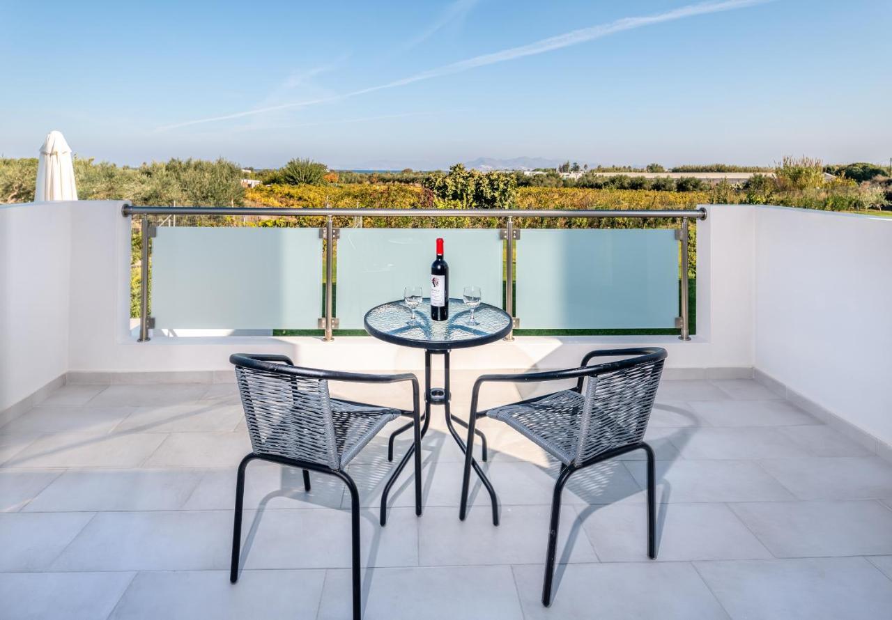 Asteria Pearl Villa 2 With Rooftop Jacuzzi Тигаки Экстерьер фото