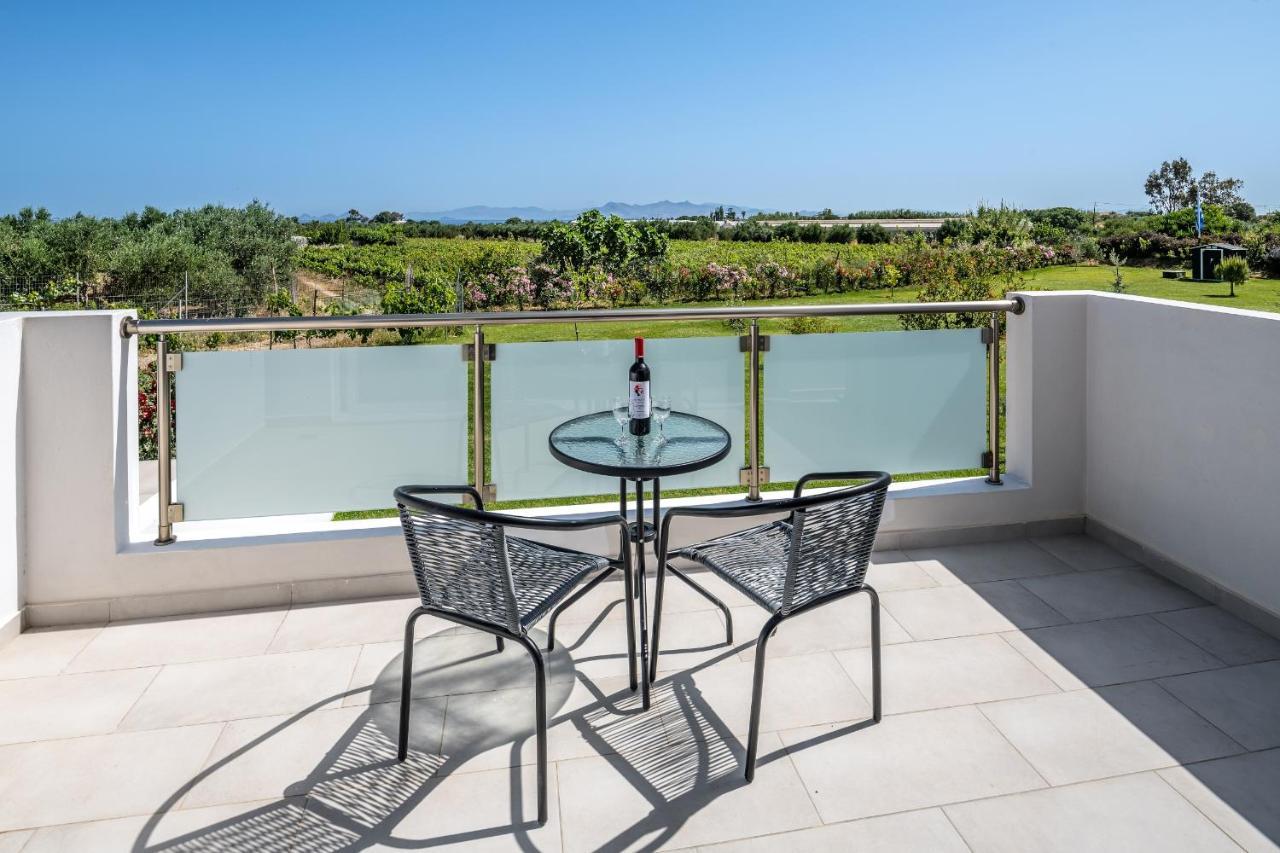 Asteria Pearl Villa 2 With Rooftop Jacuzzi Тигаки Экстерьер фото