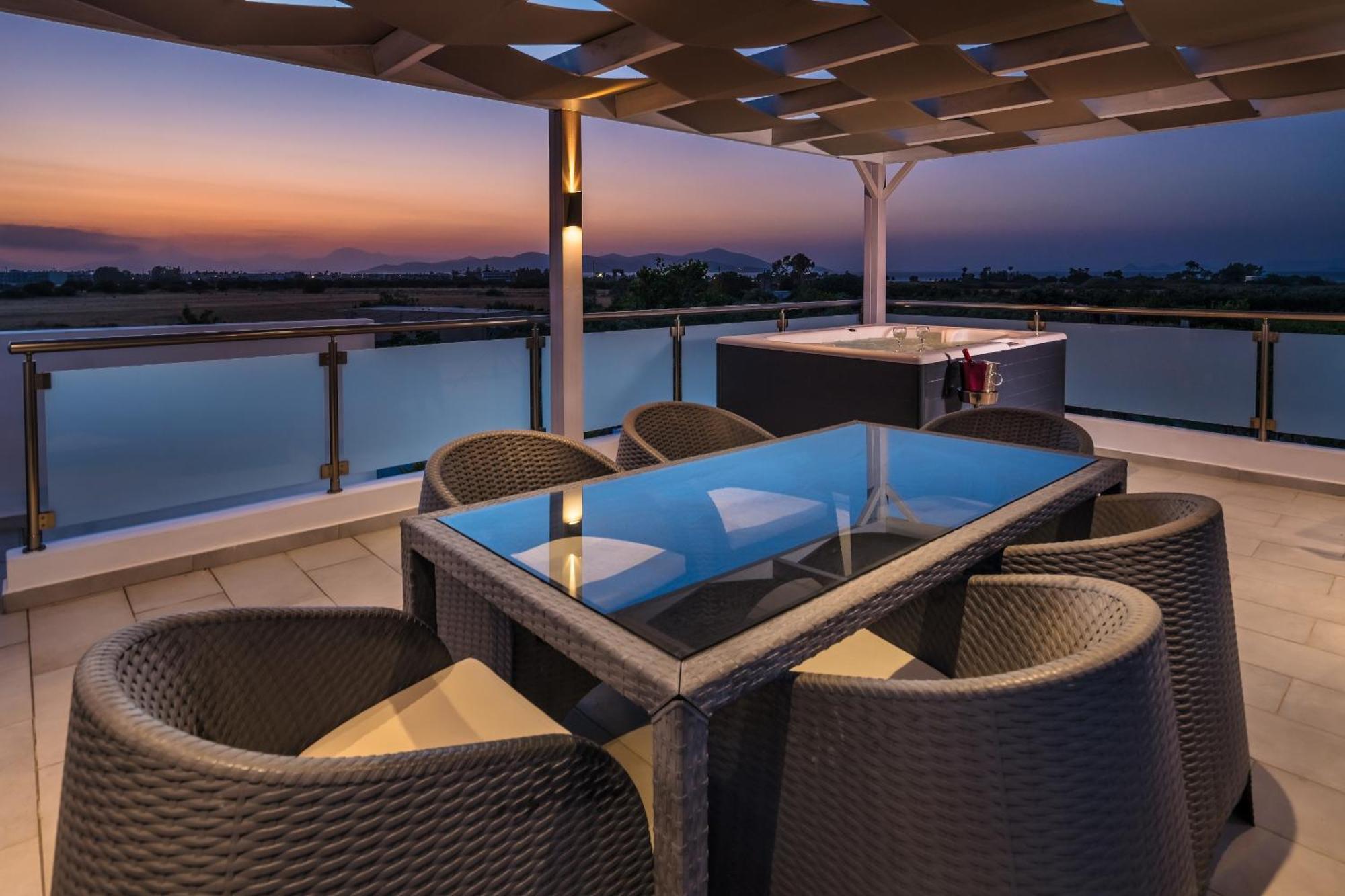 Asteria Pearl Villa 2 With Rooftop Jacuzzi Тигаки Экстерьер фото