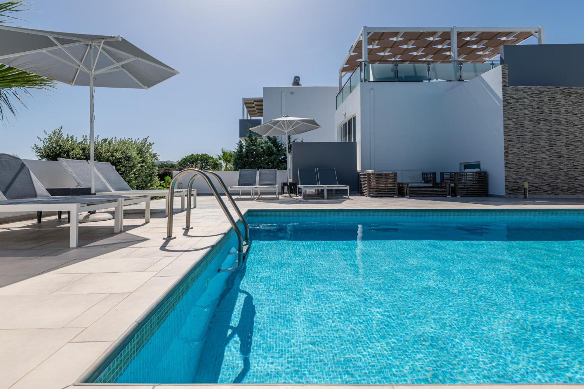 Asteria Pearl Villa 2 With Rooftop Jacuzzi Тигаки Экстерьер фото