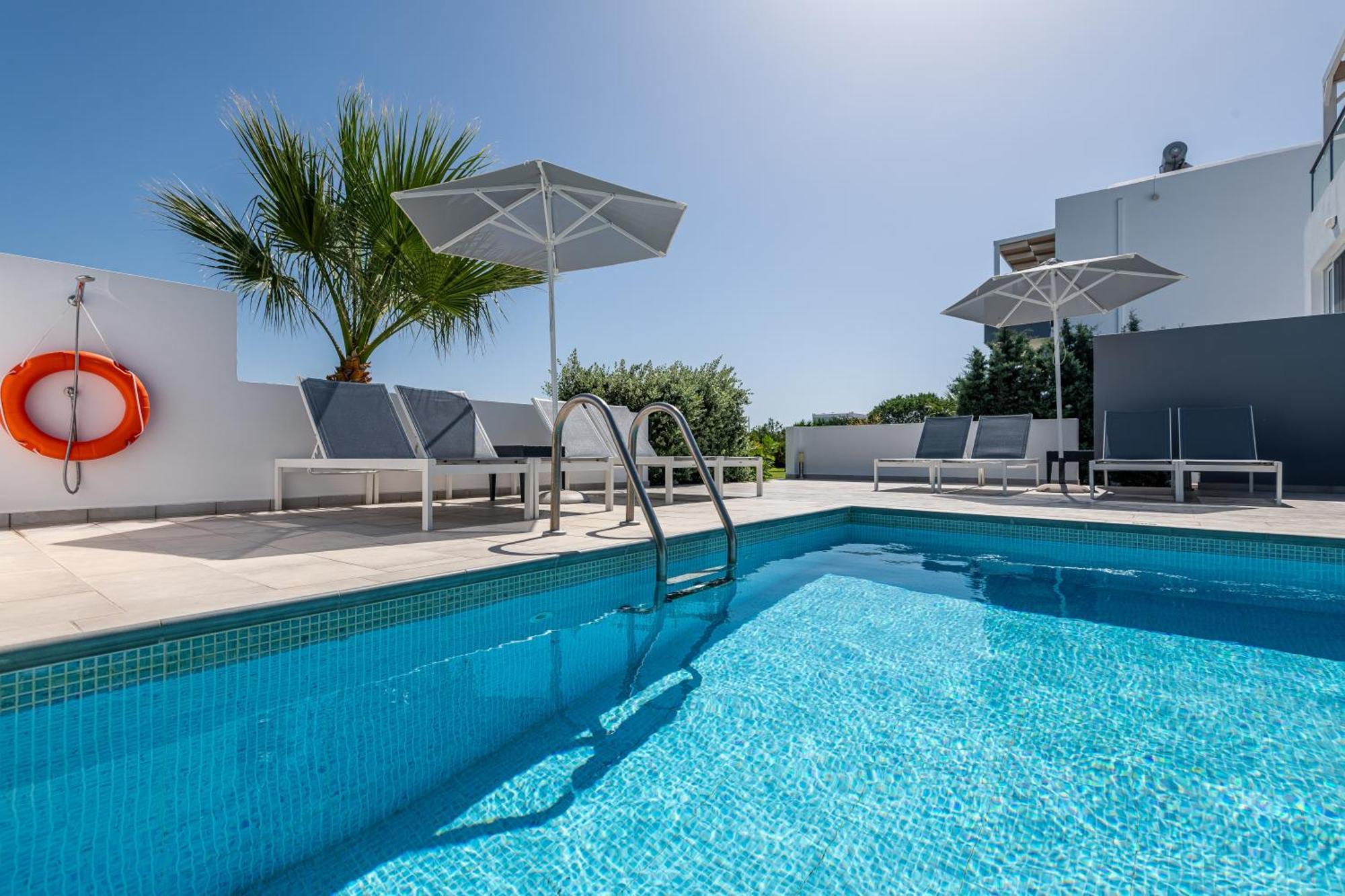 Asteria Pearl Villa 2 With Rooftop Jacuzzi Тигаки Экстерьер фото