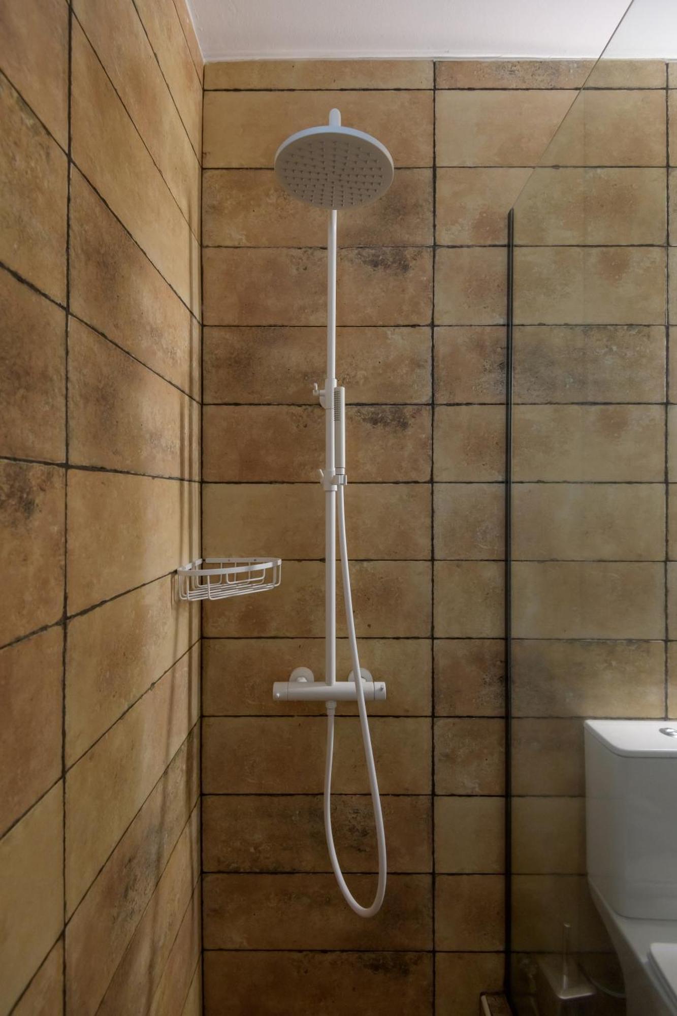 Asteria Pearl Villa 2 With Rooftop Jacuzzi Тигаки Экстерьер фото