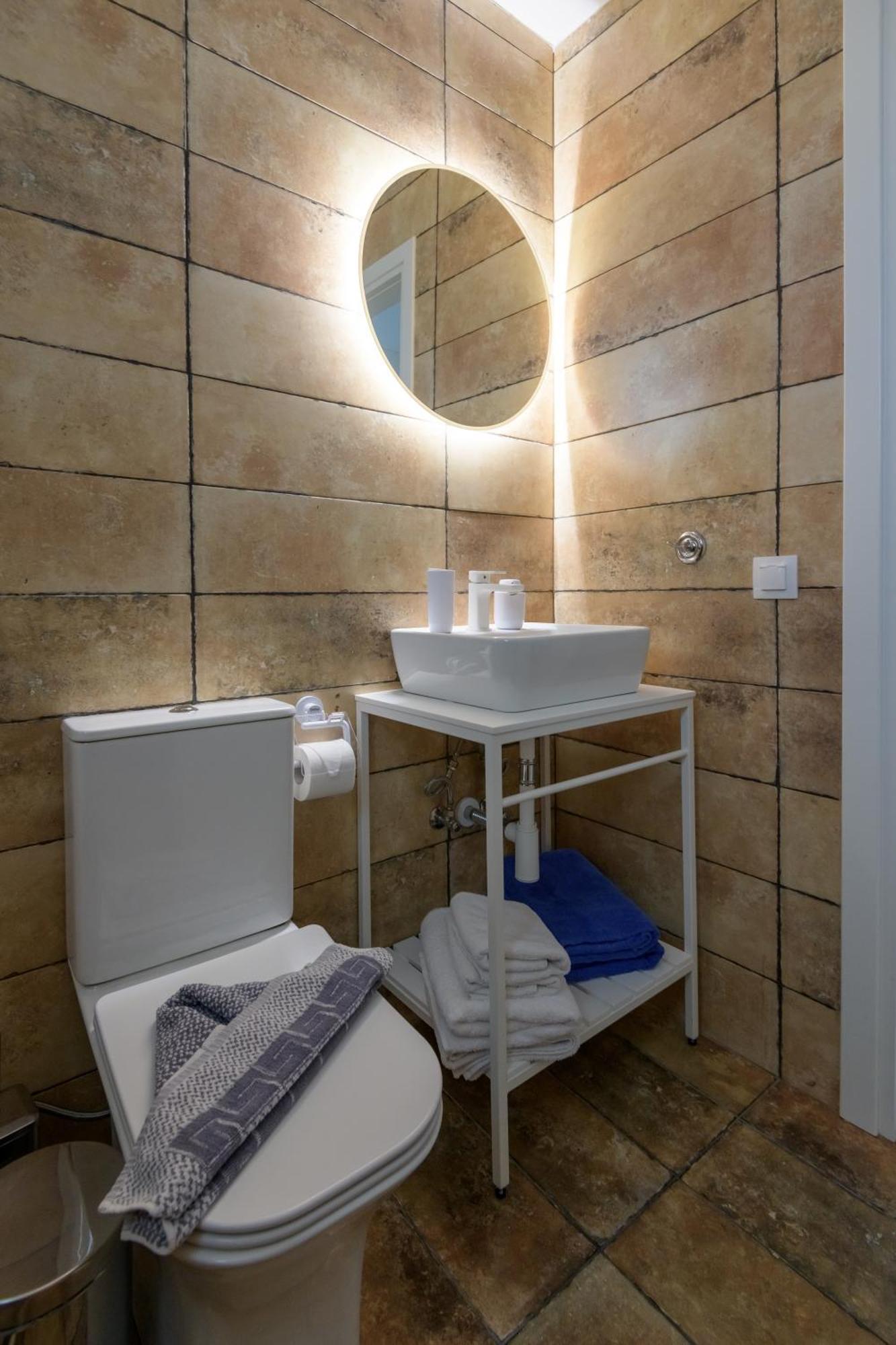 Asteria Pearl Villa 2 With Rooftop Jacuzzi Тигаки Экстерьер фото