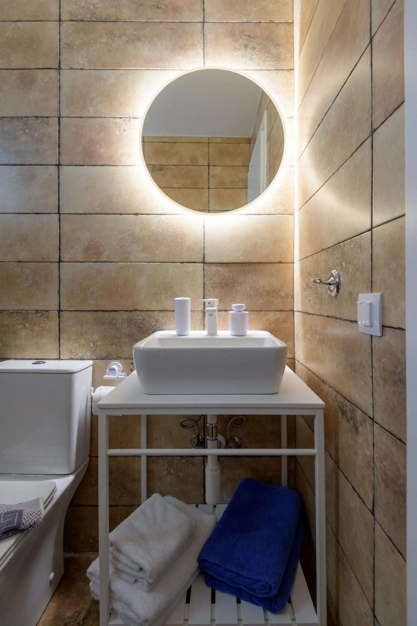 Asteria Pearl Villa 2 With Rooftop Jacuzzi Тигаки Экстерьер фото